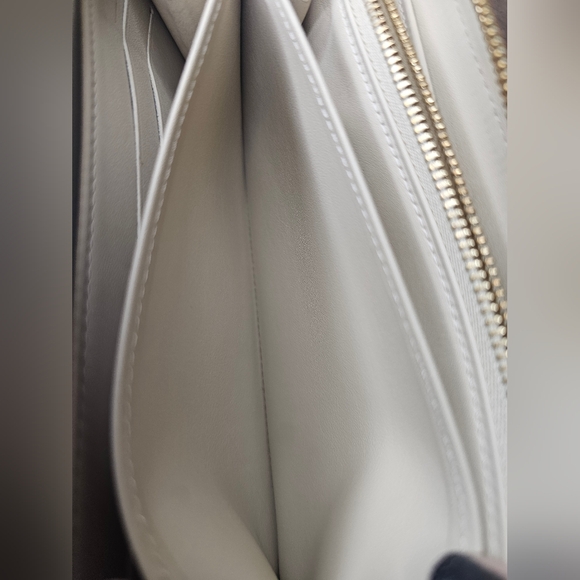 Louis Vuitton Ltd Edition Monogram Vernis Cheetah Print Zippy Wallet! - Picture 8 of 16